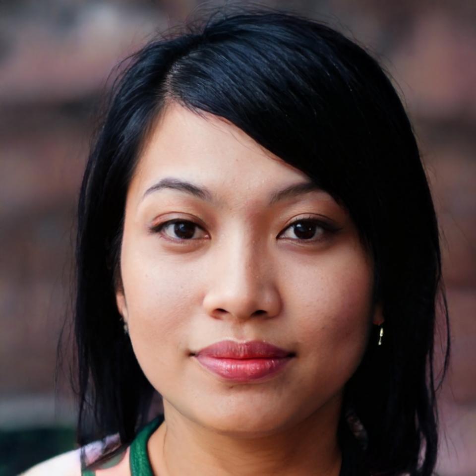 Portrait d'Émilie Deschamps, analyste macroéconomique